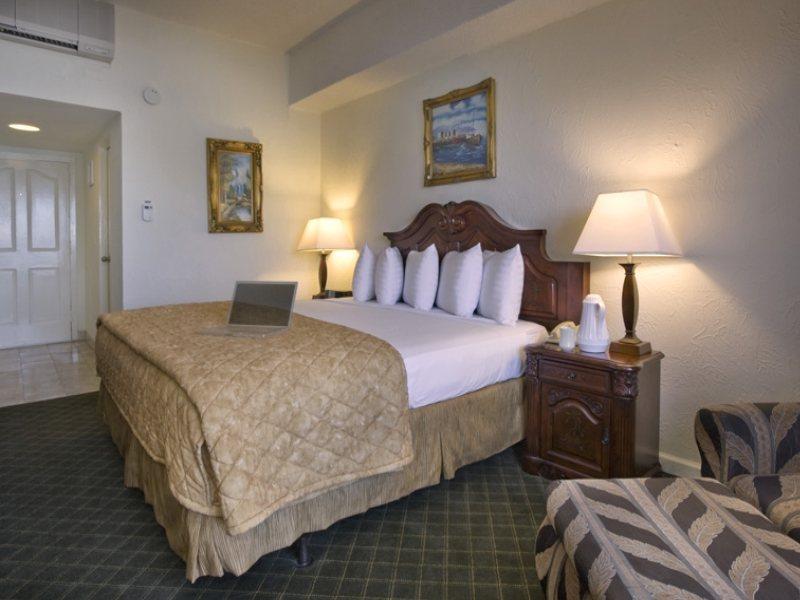 Windward Passage Hotel Charlotte Amalie Kültér fotó