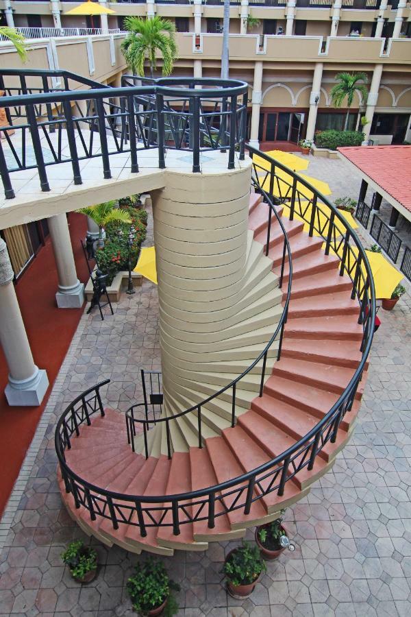 Windward Passage Hotel Charlotte Amalie Kültér fotó